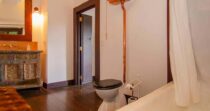Tairua Treehouse