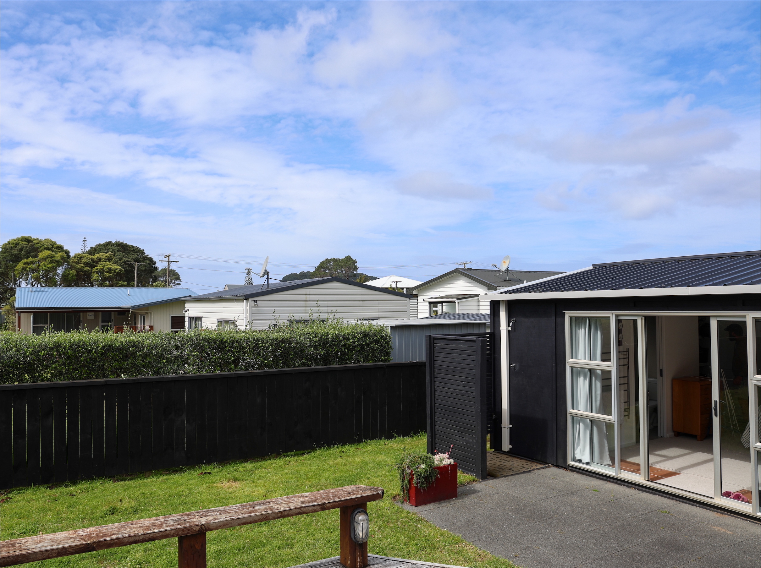 Sandy Toes on Sylvia