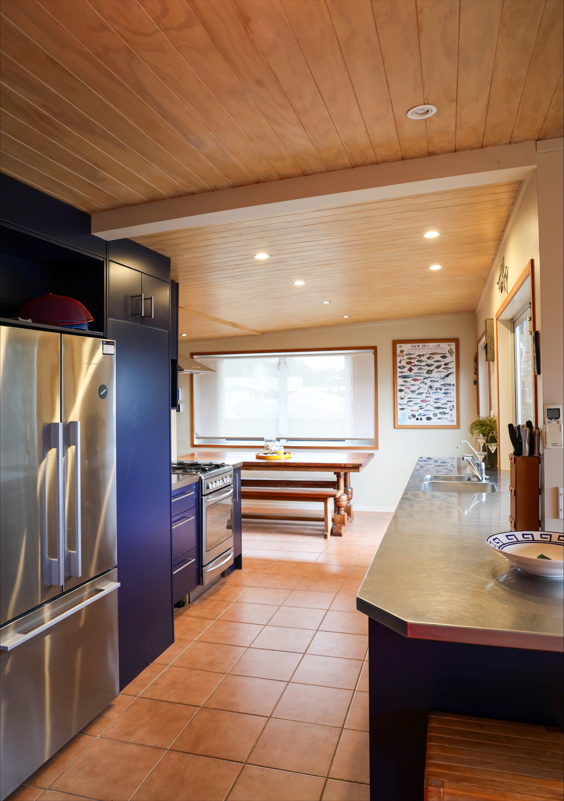 Sandy Toes on Sylvia