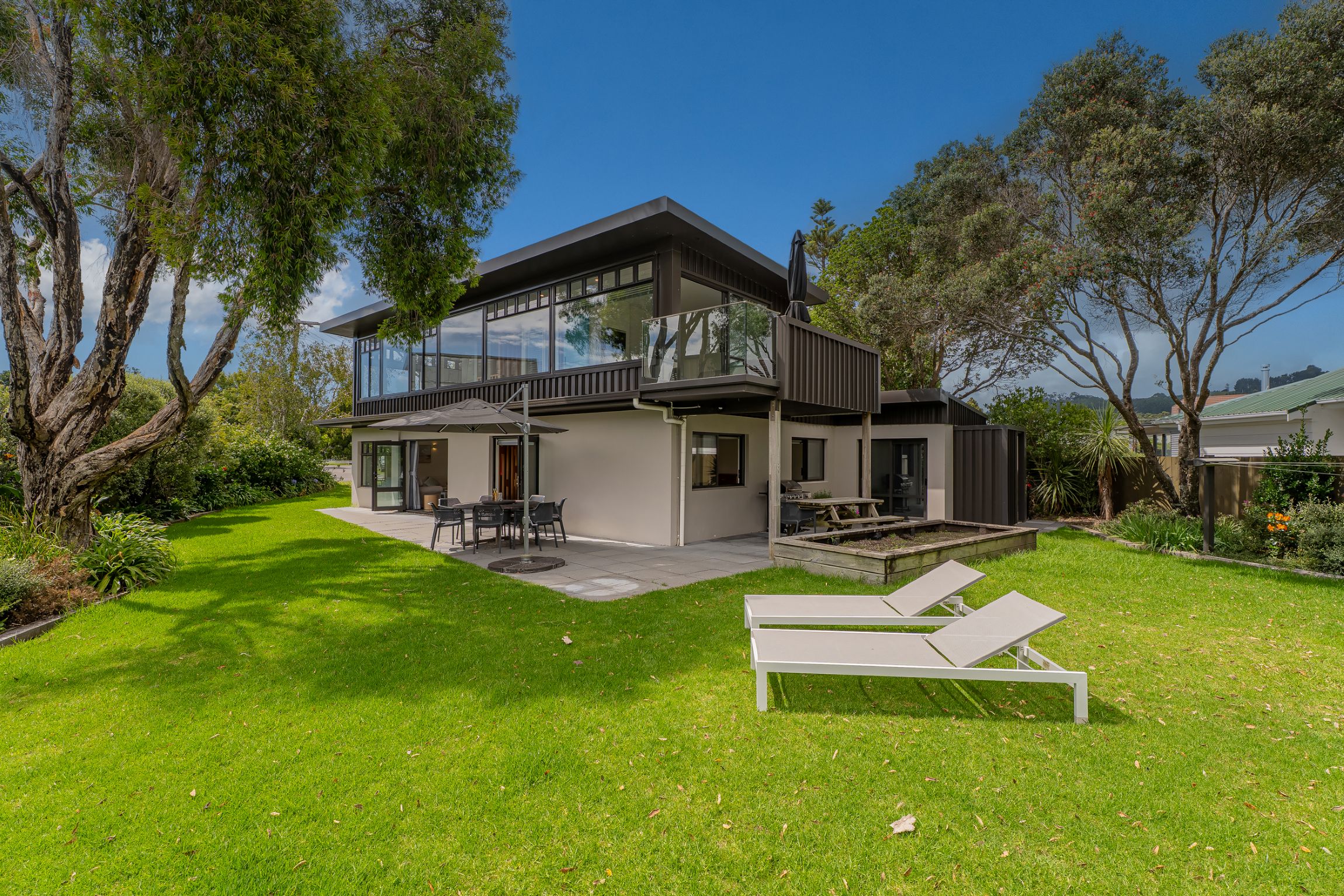 Beach Access Retreat – Cooks Beach