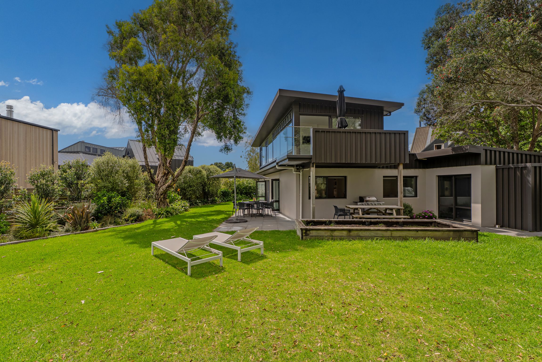 Beach Access Retreat – Cooks Beach