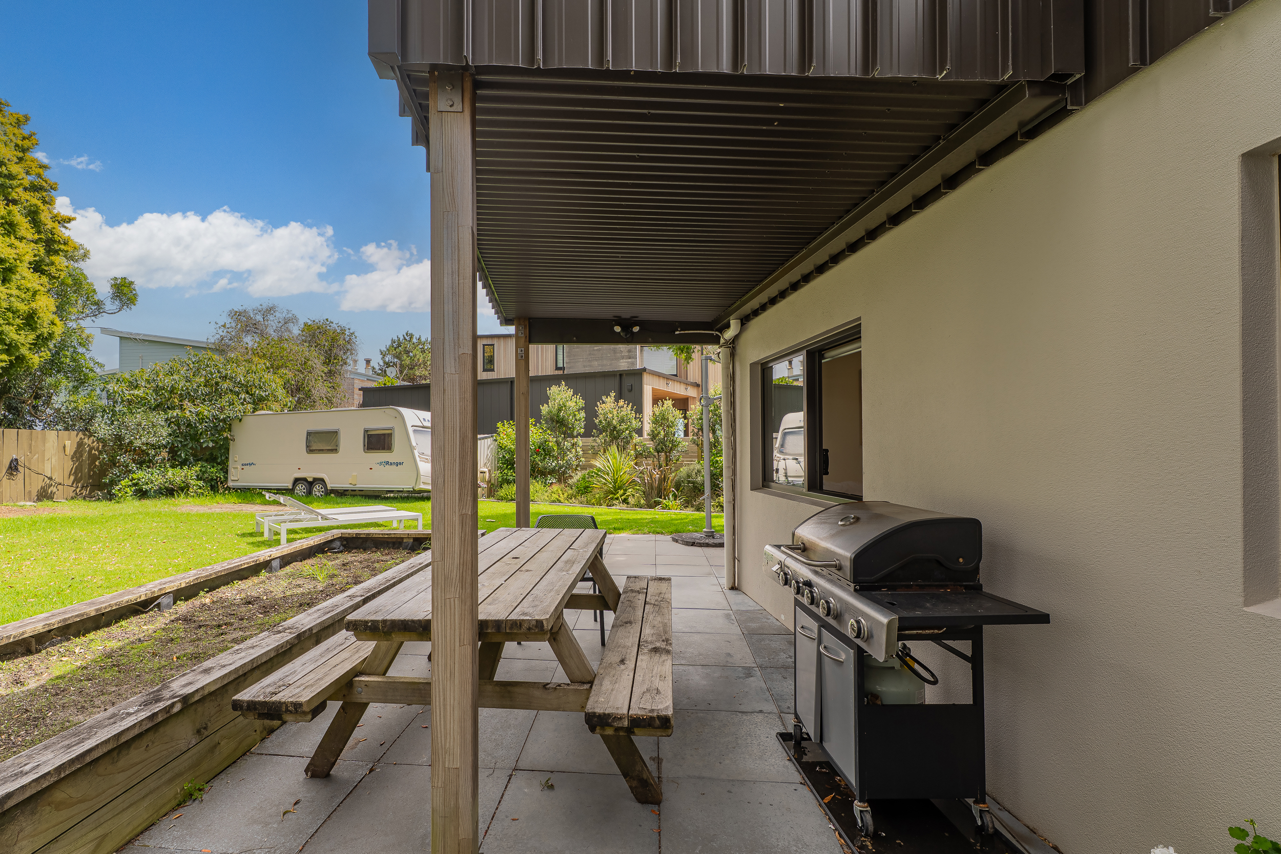 Beach Access Retreat – Cooks Beach