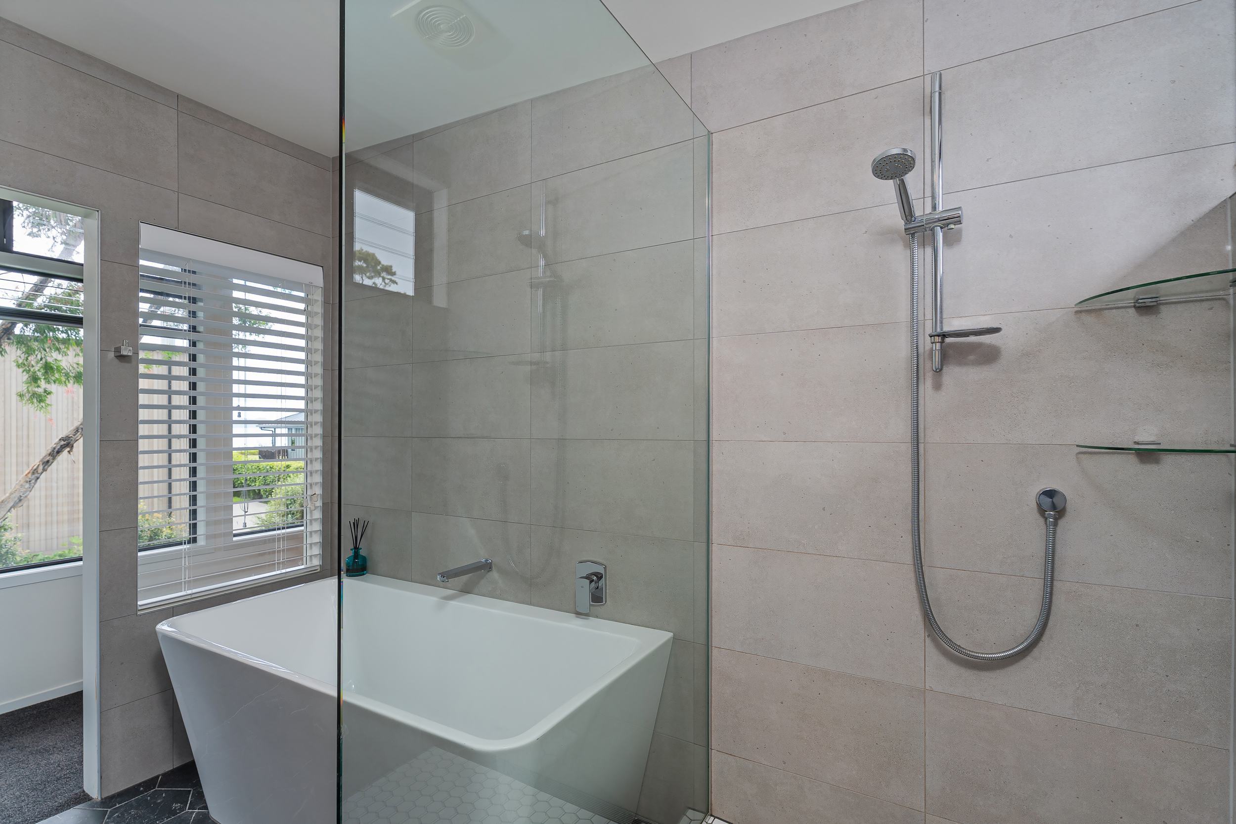 Beach Access Retreat – Cooks Beach